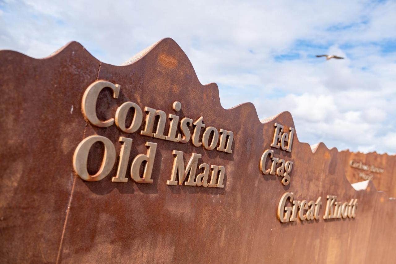 The Croston Balcony Apartment- Located On The Central Promenade, Beach Front And Sea Views Morecambe Exterior photo